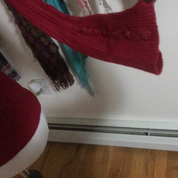 Red long sleeve sweater - Picture 4 of 4